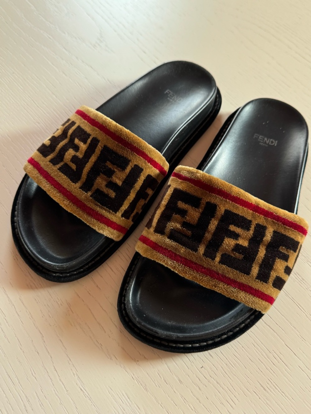 FENDI VELVET SLIDE SIZE 36 - Picture 2 of 6